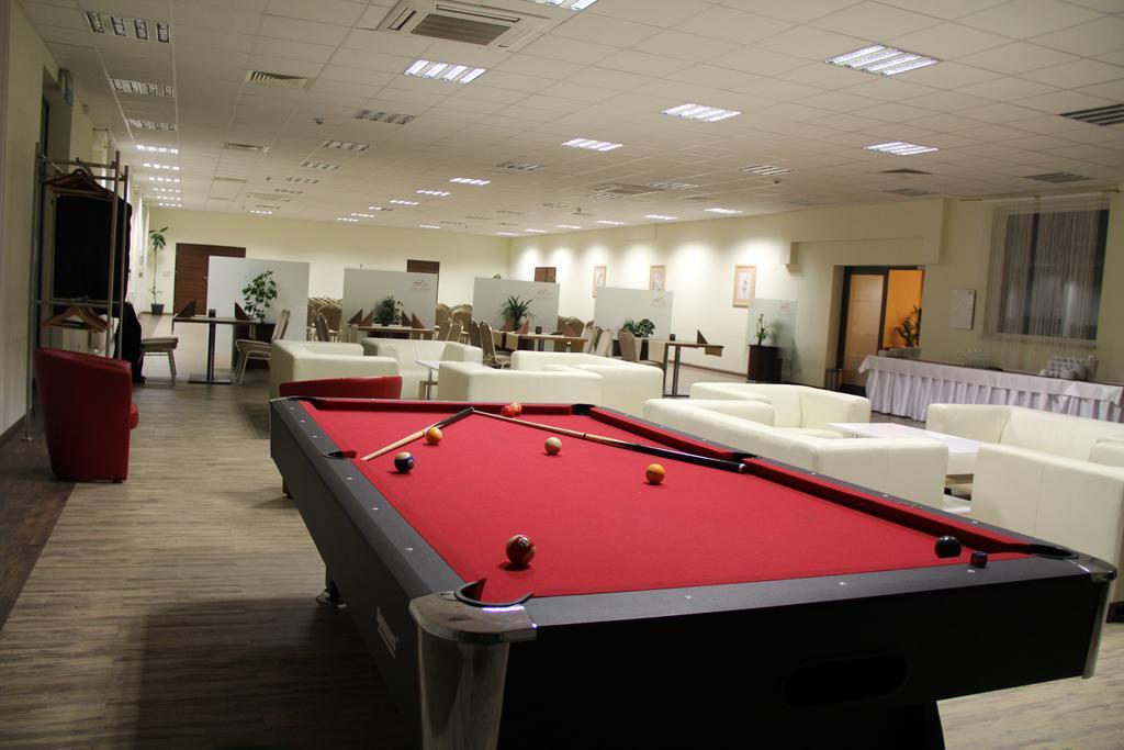 Hotel Austeria Conference & Spa Ciechocinek Bagian luar foto