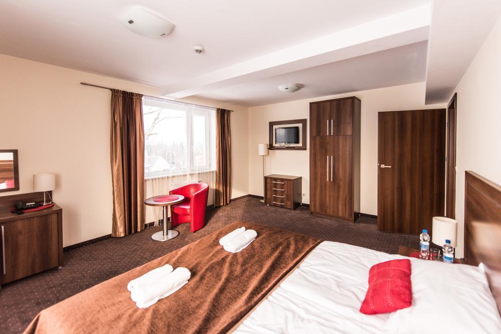 Hotel Austeria Conference & Spa Ciechocinek Bagian luar foto