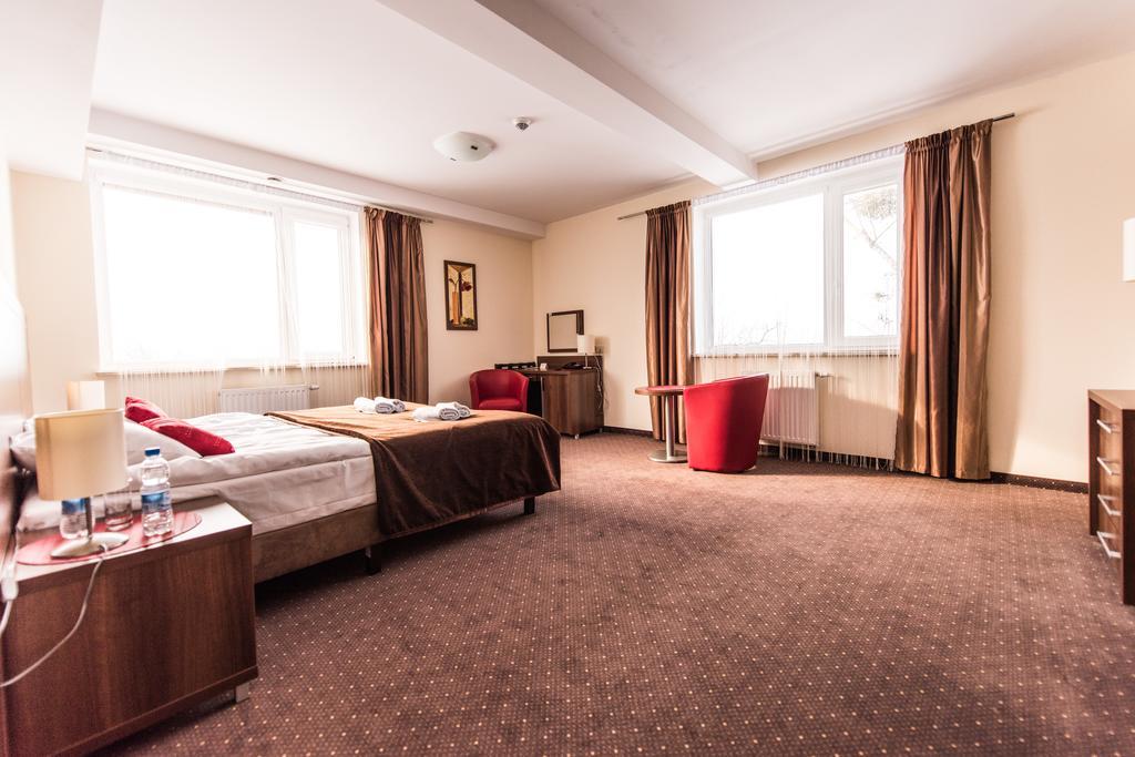 Hotel Austeria Conference & Spa Ciechocinek Bagian luar foto