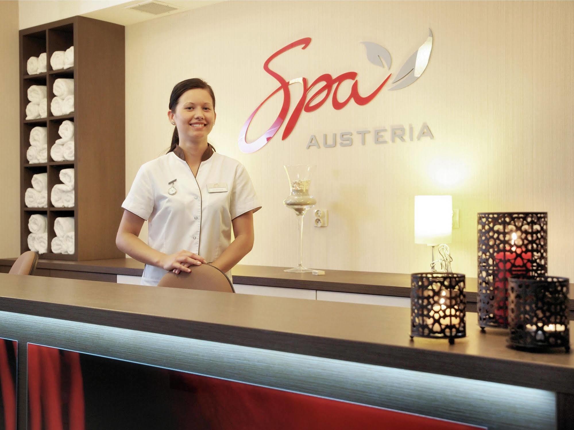 Hotel Austeria Conference & Spa Ciechocinek Bagian luar foto